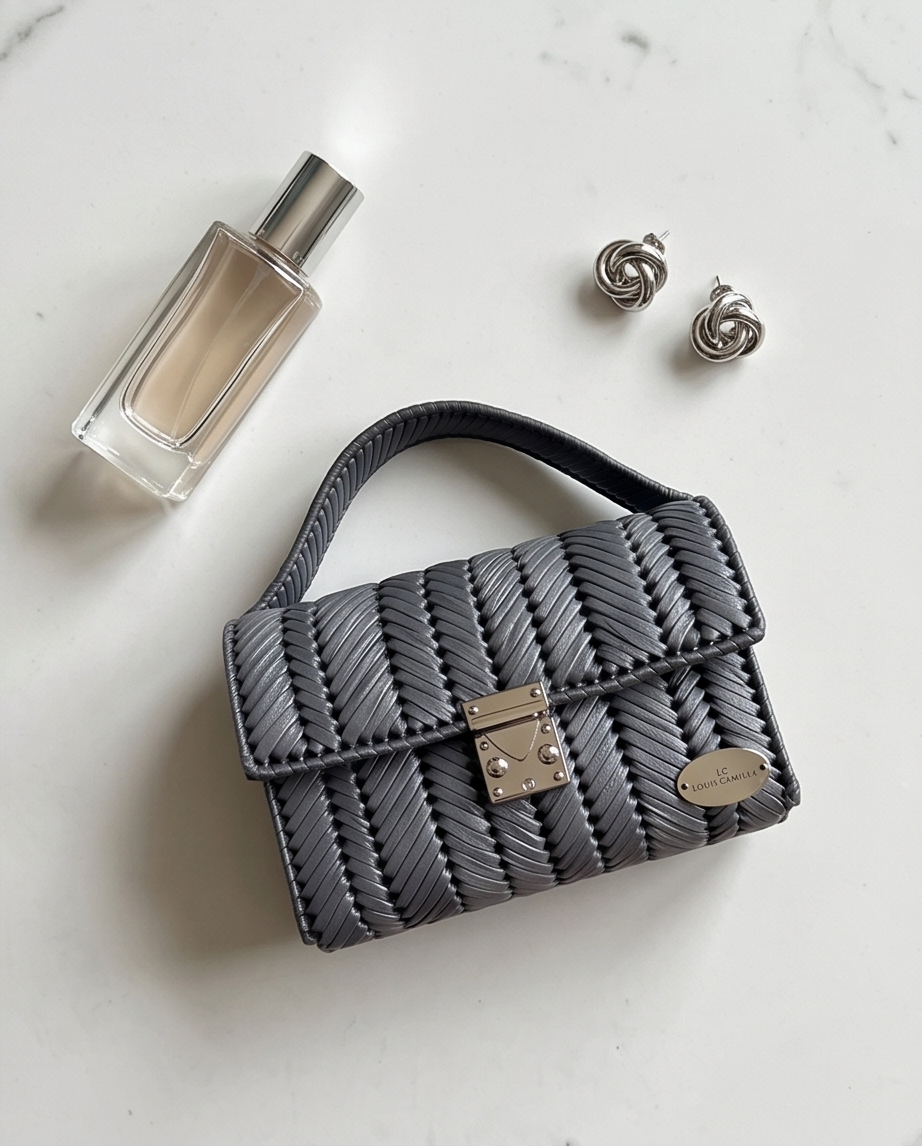 AURA Crossbody Bag in Grey