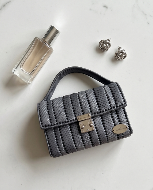 AURA Crossbody Bag in Grey