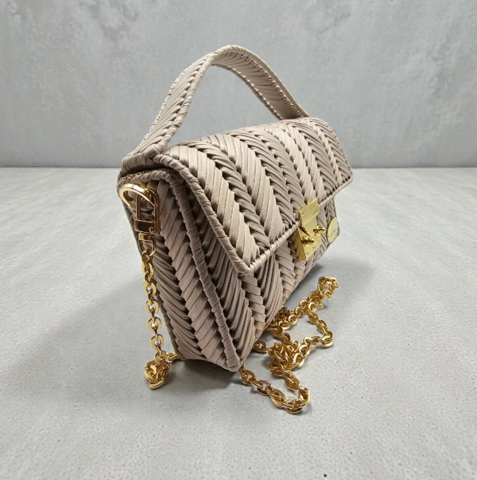 AURA Crossbody Bag in Cream