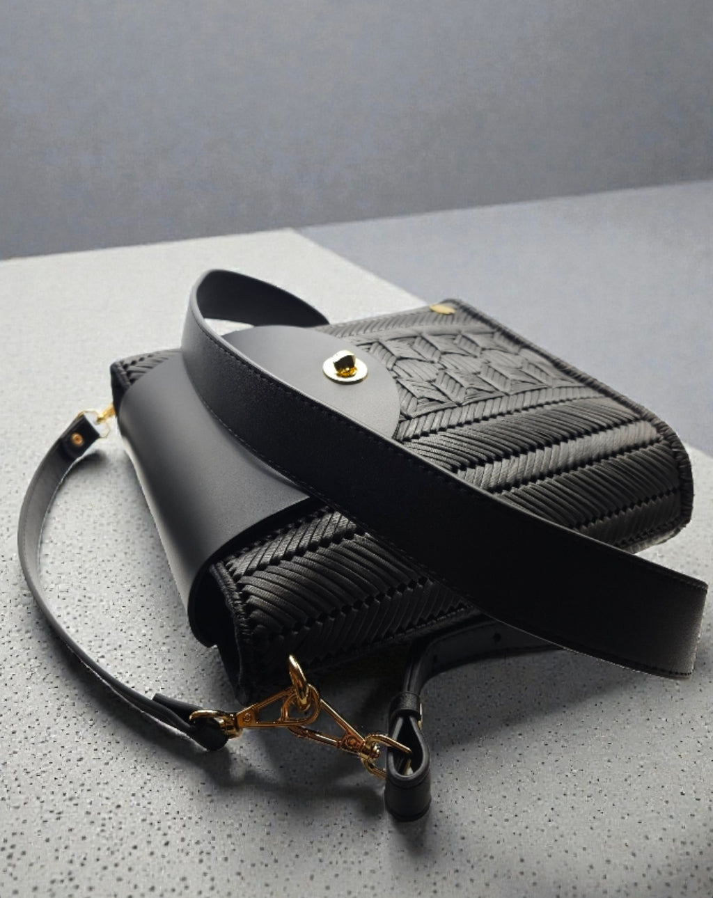 The Eclipse Bag