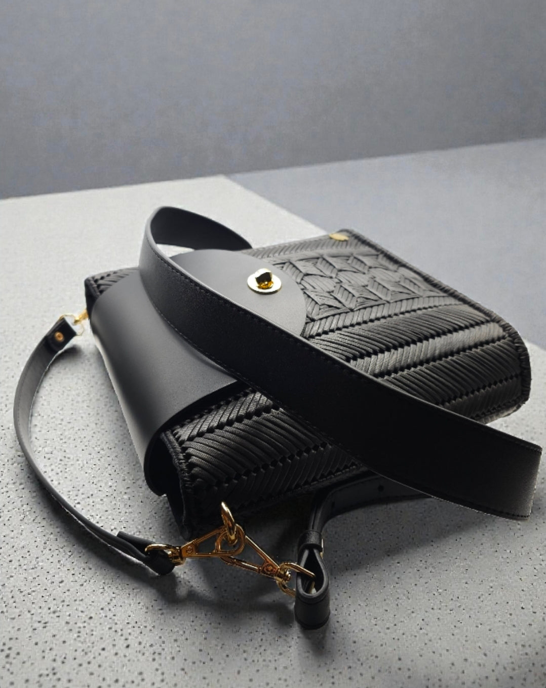 The Eclipse Bag