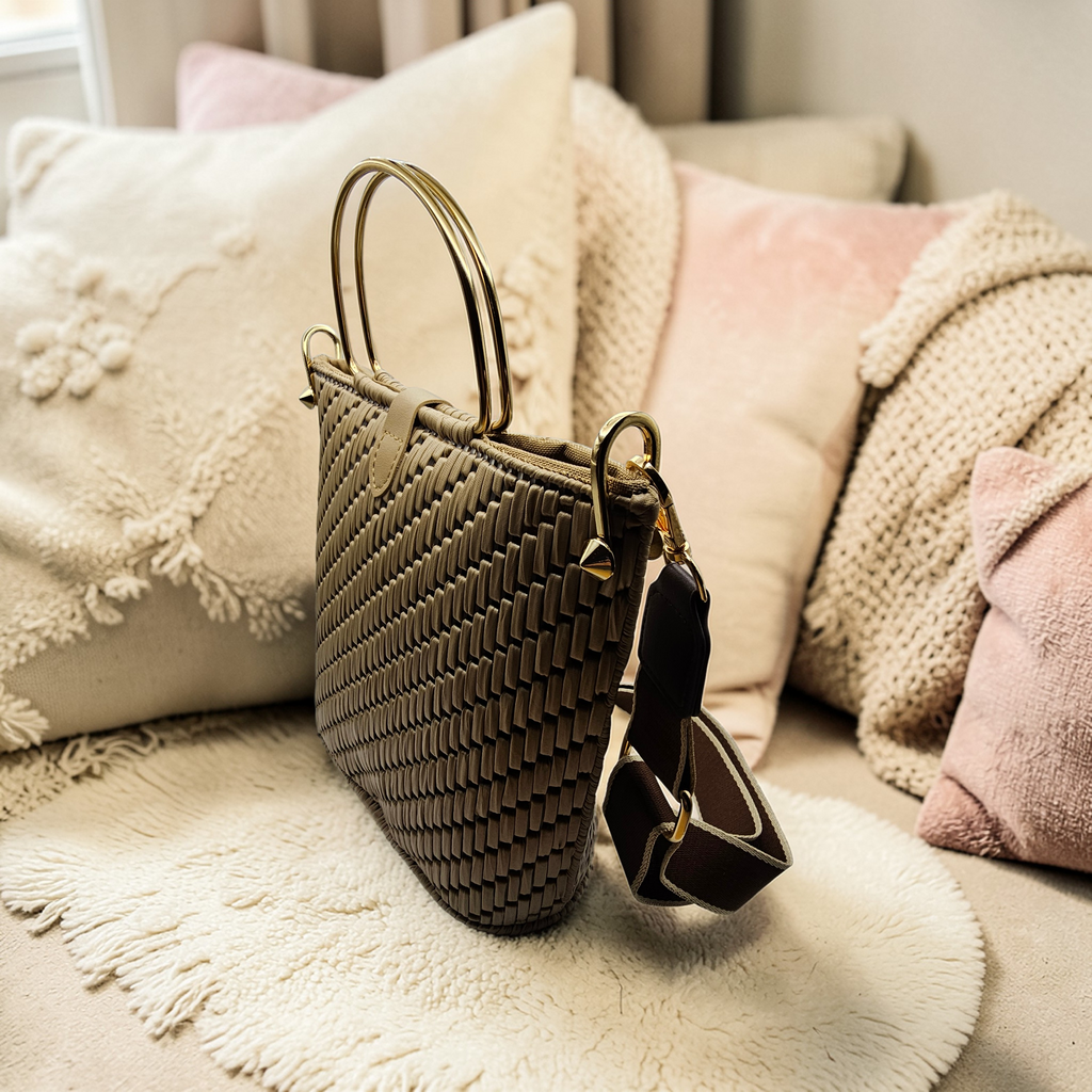 Celeste in Beige